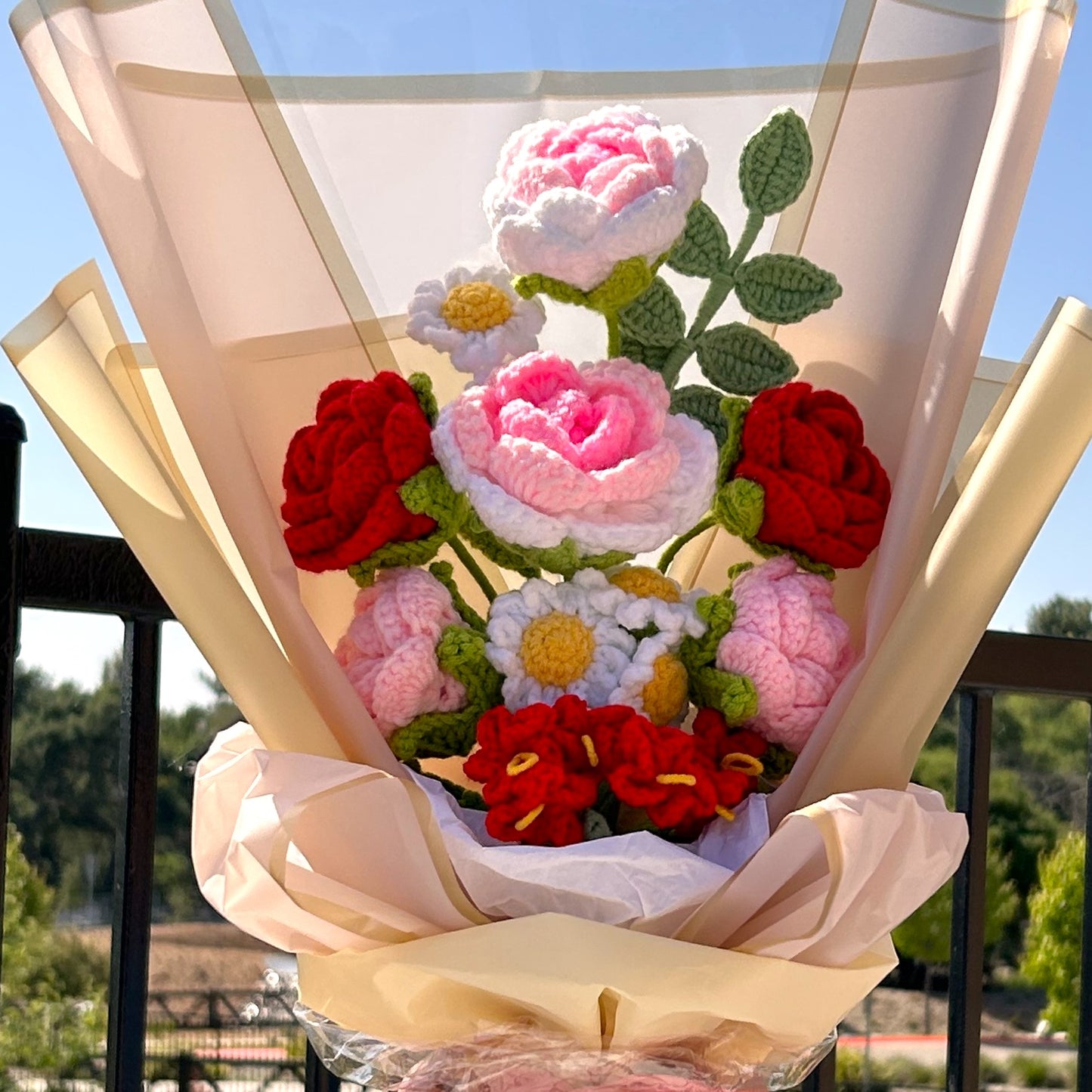 Handmade Crochet Knitted Everlasting Love Flower Bouquet - Gift for Valentine's, Birthday, Mother's Day, Graduation, Office/Home Decor